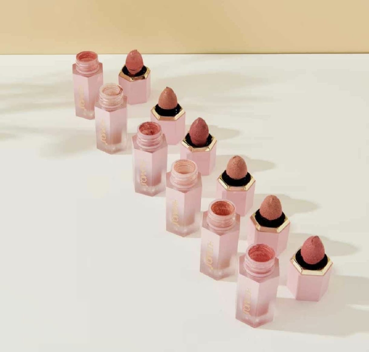 🎀 *Liquid Blush pack of 6 different colours🎀